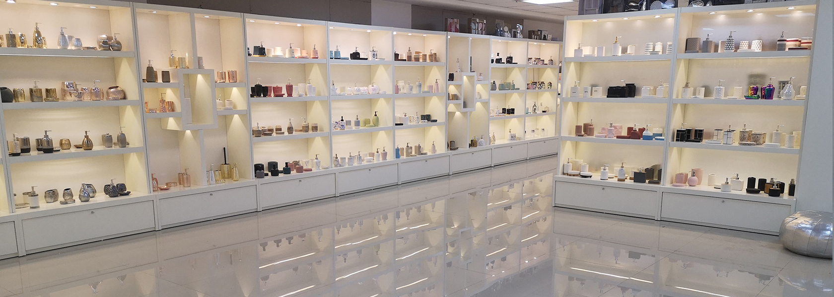 Showroom No8